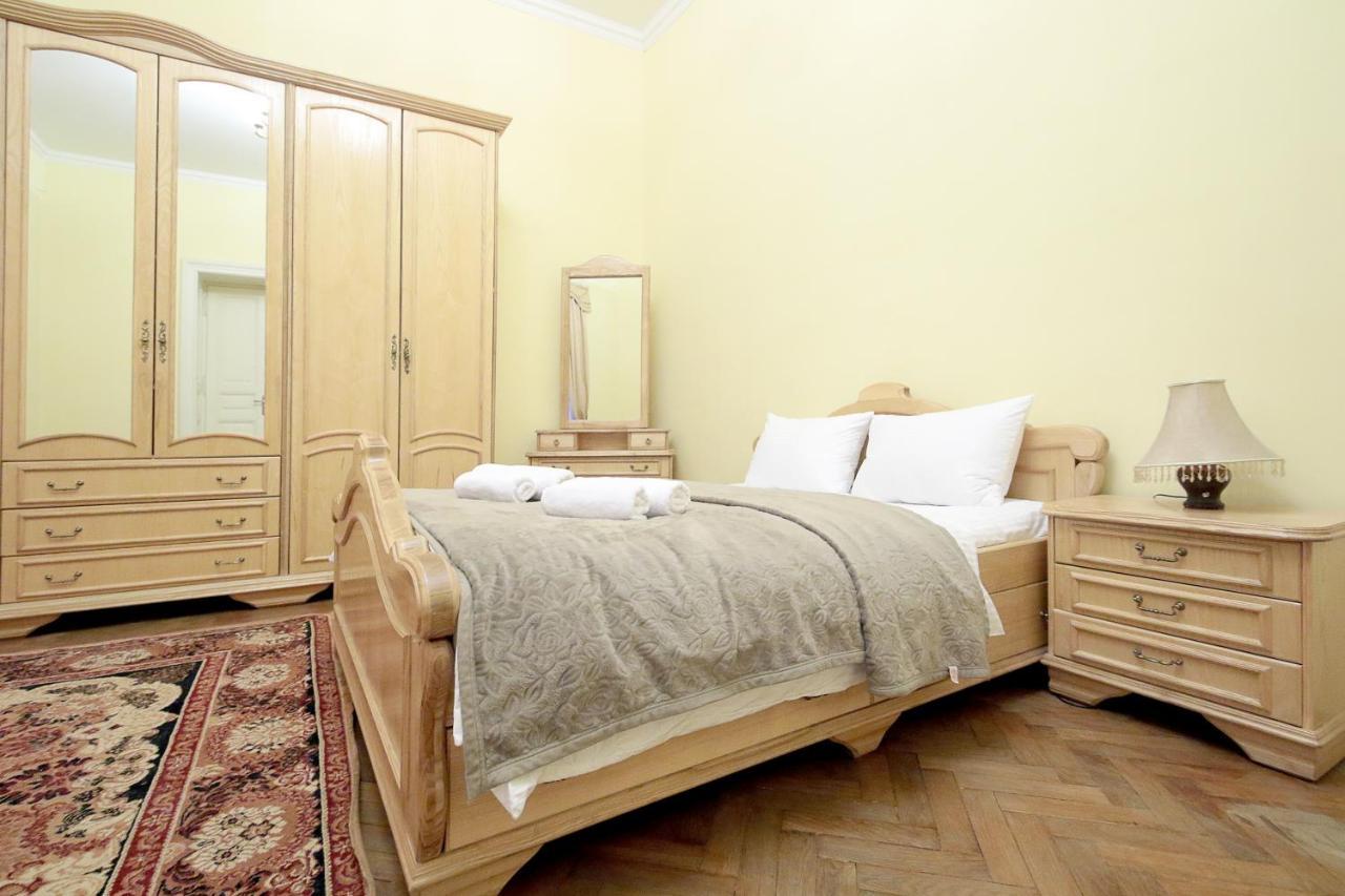 Pro Apartments 12213 Lviv Exterior foto